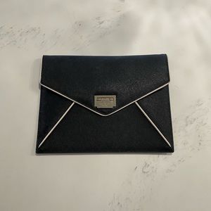 Kate Spade Envelope clutch